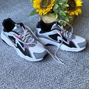 Reebok Women's Sneakers - Black, White, Pink